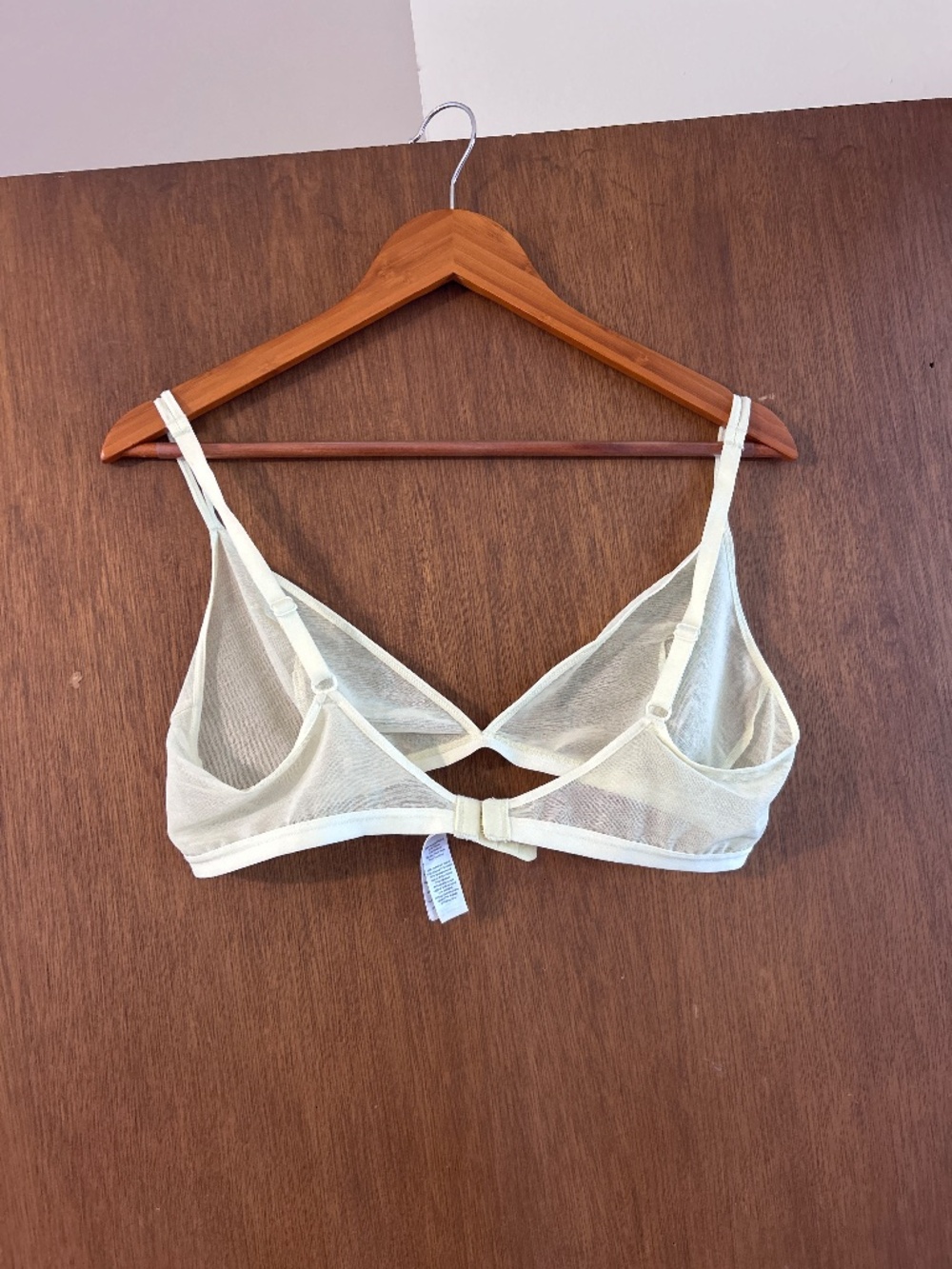 NWOT BOODY triangle mesh bralette - Picture 5 of 7